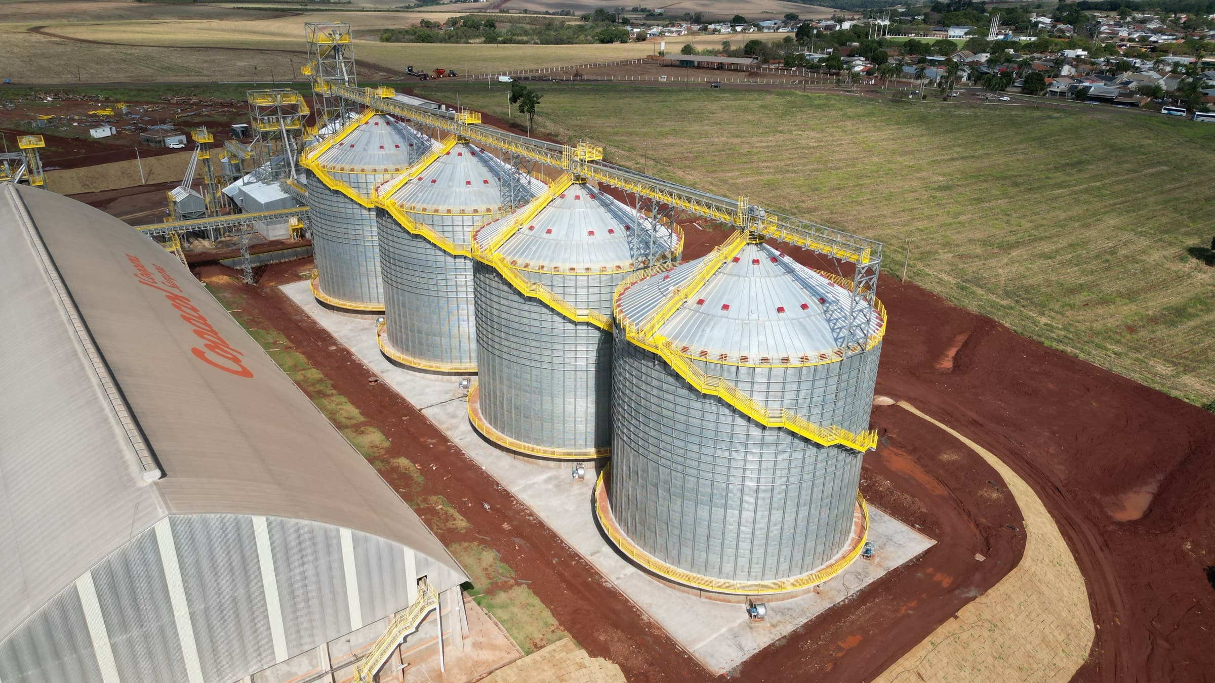 Almacenaje — Parte civil de conjunto de silos